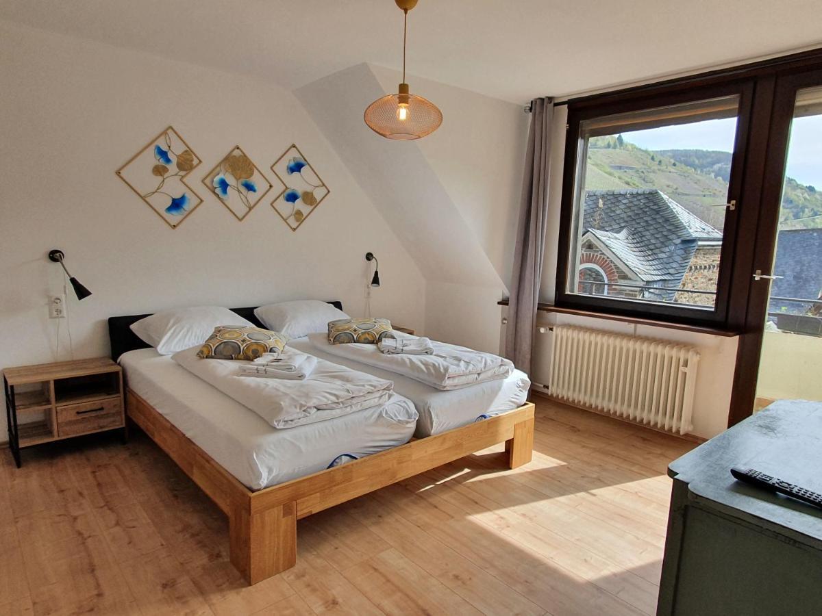 Roemerstube Apartments & Rooms Ediger-Eller Room photo